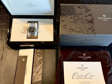 2015 Patek Philippe Nautilus Ref. 5711/1A-010 Full Set